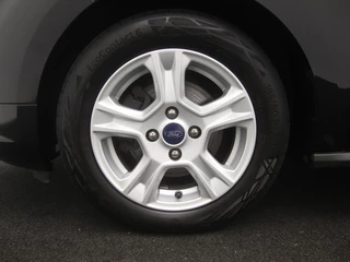 Ford Transit Courier Ford Transit Courier 1.5 TDCI Limited Duratorq S&S | navigatie | parkeersensoren voor & achter | voorruit verwarming | laadvloer - afbeelding nr 9