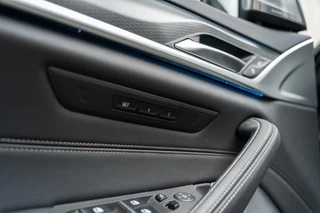 BMW 5 Serie BMW 5-serie 545e xDrive M Sport Pro B&W Pano 360c 20'' Nappa - afbeelding nr 29