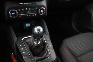 Ford Focus Ford Focus 1.0 EcoBoost ST Line X | Stoel & stuurverwarming |  Trekhaak | Adaptive cruise | Full LED | Carplay | Navigatie | Keyless - afbeelding nr 14