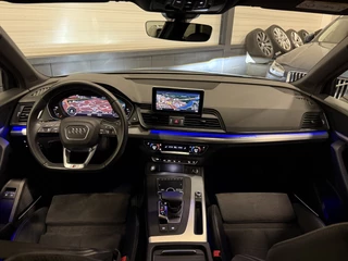 Audi Q5 Audi Q5 55 TFSI e quattro Competition 367PK S-Line PANO/LUCHTVERING/TREKHAAK/360CAMERA/MASSAGE/KEYLESS/MATRIX/VIRTUAL/CARPLAY/SFEER/19