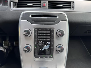 Volvo V70 Volvo V70 2.0 D4 Inscription Edition D4/ Leer/Navigatie/Airco-Ecc/Stoelverw/alu wielen - afbeelding nr 26