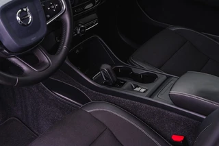 Volvo XC40 Volvo XC40 T3 Geartronic Momentum Pro, Park Assist Line - afbeelding nr 10