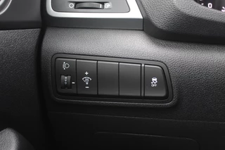 Hyundai Tucson Hyundai Tucson 1.6 GDi Comfort / Camera / Leder / Navigatie / 17'' / Stoelverwarming 4x / DAB / Cruise Control - afbeelding nr 28