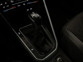 Volkswagen Polo Volkswagen Polo 1.0 TSI AUT 85KW Goal Navigatie Apple Carplay/ Android Auto Adaptive Cruise Control Parkeersensoren Stoelverwarming Virtual Cockpit Climate Control - afbeelding nr 25
