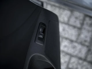 Škoda Karoq Škoda Karoq 1.5TSi ACT 150pk DSG Style Business | Leer | Navi  & App-Connect | 18