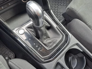 Volkswagen Touran | Automaat | Navi | Trekhaak | Stoel- en stuurverwarming | ACC | LED | - afbeelding nr 14