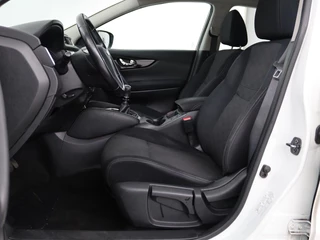 Nissan QASHQAI Nissan Qashqai 1.2 Acenta | Stoelverwarming | Trekhaak | Camera |  Navigatie | Climate control | Cruise control | Bluetooth - afbeelding nr 4