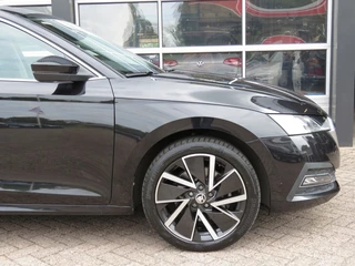 Škoda Octavia Škoda Octavia Combi 1.4 TSI 204pk IV PHEV Business Edition / Stoel & stuurwiel verwarming / Navi / Led / 18 Inch / BOVAG garantie - afbeelding nr 49