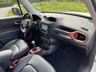 Jeep Renegade Jeep Renegade 1.4 MultiAir Opening Edition Leer Navigatie keyless entry Pdc 18