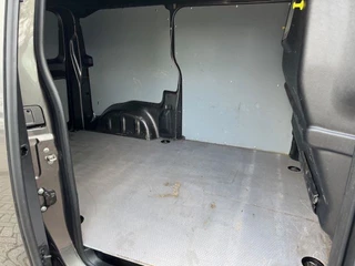 Opel Vivaro Opel Vivaro 2.0 CDTI 145pk L2 H1 Edition 3Persoons Airco,Cruisecontrol,Navigatie Nette Auto - afbeelding nr 18