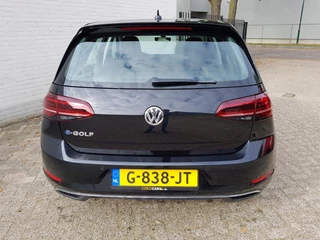 Volkswagen e-Golf Volkswagen e-Golf Automaat 136pk  | Navigatie | Climate Control | Virtuele Cockpit | Camera | Keyless | Stoelverwarming | Parkeer Sensoren | Cruise Control Adaptive | Lichtmetalen velgen 17
