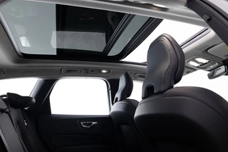 Volvo XC60 Volvo XC60 2.0 T6 398PK AWD Recharge Plus Dark | PANORAMADAK | Vapour Grey | PHEV - afbeelding nr 8
