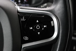 Volvo V60 Volvo V60 Cross Country 2.0 B5 AWD Pro | Trekhaak | Leder |  Stoel & stuurverwarming | Camera | Adaptive cruise | Carplay | Harman/Kardon | Keyless | BLIS | Memory | Navigatie - afbeelding nr 16