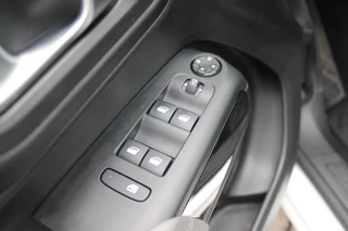Citroën C5 Aircross Citroen C5 Aircross 1.6 Plug-in 225PK Hybrid BUSINESS | NAVIGATIE | APPLE CARPLAY/ANDROID AUTO | KEYLESS ENTRY/START | LED KOPLAMPEN | DODEHOEK DETECTIE | LICHTMETALEN VELGEN 18