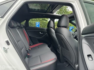 Hyundai i30 Hyundai i30 1.6 GDi Turbo N 186PK/Xenon/PANO/NAVI/SLTVW/LMV - afbeelding nr 15