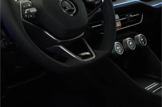 Škoda Kodiaq ŠKODA Kodiaq 1.5 TSI PHEV Sportline Business > Trekhaak | 20 inch | Winter-pakket | Bronx Gold Metallic Lease ook mogelijk! - afbeelding nr 23