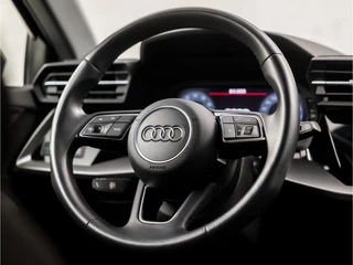 Audi A3 Automaat (APPLE CARPLAY, GROOT NAVI, VIRTUAL COCKPIT, CAMERA, SPORTSTOELEN, LED KOPLAMPEN, GETINT GLAS, ZWART HEMEL, CRUISE, NIEUWSTAAT) - afbeelding nr 18