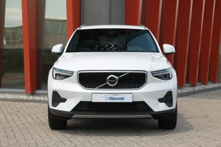 Volvo XC40 Volvo XC40 T2 Essential | Parkeercamera | Stoelverwarming | Leder | Pilot Assist | BLIS | Keyless - afbeelding nr 2
