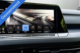 Volkswagen Golf Volkswagen Golf 2.0 TSI R 4Motion Performance Akrapovic HUD - afbeelding nr 47