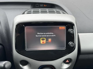 Toyota Aygo Toyota Aygo 1.0 VVT-i x-play Airco Camera Bluetooth Media player Nieuwe 4 seizoenen banden - afbeelding nr 28