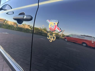 Fiat 500 Fiat 500 1.4 T-Jet Abarth Turismo 70th Anniversary 1/2000! - afbeelding nr 11