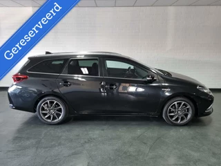 Toyota Auris Toyota Auris Touring Sports 1.8 Hybrid Executive / Navi / PDC - afbeelding nr 6