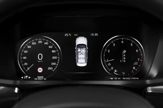 Volvo S60 Volvo S60 2.0 T5 250 PK Intro Edition - Automaat | Dig. Cockpit | Adapt. Cruise | Leder | Elek. bestuurderstoel met geheugen | Stoelverw. | PDC | Camera | NAV + App. Connect | ECC | DAB | Elek. Trekhaak | LM 19