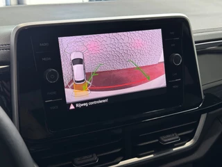 Volkswagen T-Roc Volkswagen T-Roc 1.5 TSI 150PK R-LINE EVO IQ LIGHT ALCANTARA ELEK.KLEP CARPLAY STOEL/STUUR VERW. 18