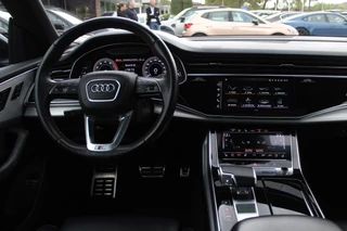 Audi Q8 Audi Q8 55 TFSI e quattro Pro Line S / Vol opties!! / Trekhaak / Panoramadak / 360Camera / Head-up / 22'' / Softclose / B&O / Luchtvering / Keyless / Stuurverwarming / Sfeerverlichting / Stoelventilatie + verwarming / Dodehoek / - afbeelding nr 9