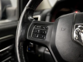 Dodge Ram 1500 Dodge Ram 1500 5.7 V8 Quad Cab 6'4 402Pk (SCHUIFDAK, NAVIGATIE, ALPINE AUDIO, STUUR/STOELVERWARMING, LEDER, CAMERA, TREKHAAK, GETINT GLAS, NIEUWE APK, NIEUWSTAAT) - afbeelding nr 21