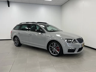 Škoda Octavia Škoda Octavia Combi 2.0 TDI RS /184PK / AUTOMAAT / LEDER / PANODAK / Trekh. 1600KG. - afbeelding nr 3