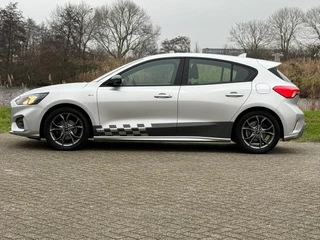 Ford Focus Ford Focus 1.0 EcoBoost 125 ST Line Business - Moondust - Topstaat - afbeelding nr 30