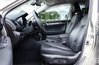 Subaru Outback Subaru Outback 2.5i CVT Premium | Eyesight | Navigatie | Trekhaak | - afbeelding nr 10