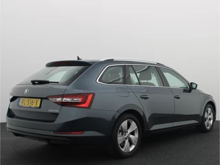 Škoda Superb AUTOMAAT / STOELVERW / XENON / CARPLAY / NAVI / CLIMA / PDC / BLUETOOTH / CRUISE / NL-AUTO - afbeelding nr 13