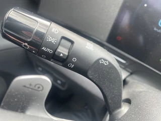 Hyundai Kona Hyundai Kona Electric Premium 65.4 kWh - afbeelding nr 23