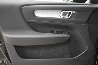 Volvo XC40 Volvo XC40 T2 129pk Aut. Business Pro | Driver Assist | Park Assist | BLIS - afbeelding nr 11