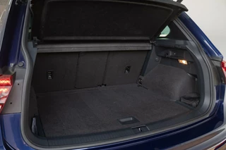 Volkswagen Tiguan Volkswagen Tiguan 1.4 TSI R Line Org NL 1ste Eig Trekhaak LED Dealer Onderhouden - afbeelding nr 45