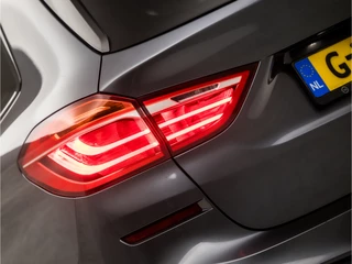 BMW 2 Serie Automaat (GROOT NAVI, M PAKKET, HEAD-UP DISPLAY, LEDER, SFEERVERLICHTING, GETINT GLAS, SPORTSTOELEN, DIGITAL COCKPIT, CRUISE, NIEUWE APK, NIEUWSTAAT) - afbeelding nr 26