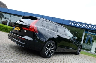 Volvo V60 Volvo V60 MY23 AWD T6 350PK RECHARGE  LONG RANGE PLUS DARK | GOOGLE | ACC | BLIS - afbeelding nr 12