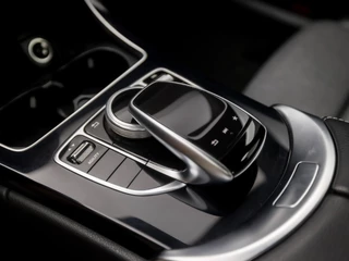 Mercedes-Benz C-Klasse 157Pk Automaat (SCHUIFDAK, NAVIGATIE, LEDER, STOELVERWARMING, SFEERVERLICHTING, ELEK SPORTSTOELEN, CRUISE, LED KOPLAMPEN, NIEUWE APK, NIEUWSTAAT) - afbeelding nr 11