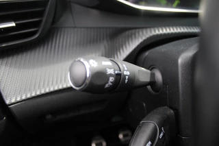 Peugeot 2008 Peugeot 2008 1.2 130PK GT | NAVIGATIE 10