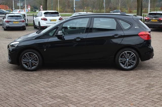 BMW 2 Serie BMW 2 Serie Active Tourer 225xe iPerformance High Executive / Camera / Leder / Head-up / Navigatie / Sportstoelen / 17'' / Stoelverwarming / Cruise Control - afbeelding nr 7