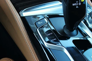 BMW 5 Serie ➡️ BMW 5-serie Touring 520i G31 Corporate Lease Executive | Luxury-Line | Camera | LED | Trekhaak | 2e eigenaar | 18 inch | 184 pk | Leer | Stoelverwarming | Cruise-control | - afbeelding nr 33