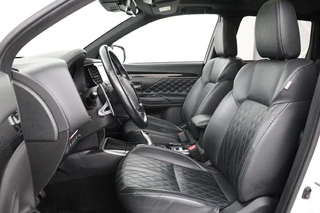 Mitsubishi Outlander Mitsubishi Outlander 2.4 PHEV Intense+ | Schuifdak | Leder | Stoel & stuurverwarming | 360 camera | Navigatie | Carplay | Full LED | Standkachel - afbeelding nr 5