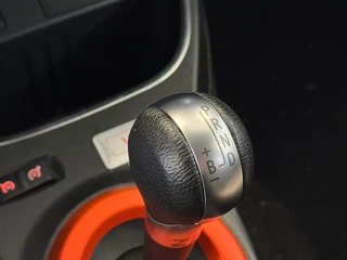 Renault Twingo Renault Twingo R80 Serie Limitee V. Airco Stoel verwarmd Cruise Navi Camera - afbeelding nr 22
