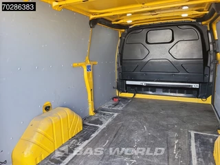 Ford Transit Ford Transit 130pk L2H1 LED Trekhaak Airco Cruise Parkeersensoren Imperiaal Euro6 L2 7m3 Airco Trekhaak Cruise control - afbeelding nr 8