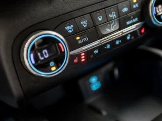 Ford Kuga Ford Kuga 2.5 PHEV Titanium 225Pk Automaat (APPLE CARPLAY, GROOT NAVI, STUUR/STOELVERWARMING, ADAPTIVE CRUISE, CAMERA, KEYLESS, TREKHAAK, STOELVERWARMING ACHTER, ELEK ACHTERKLEP, NIEUWSTAAT) - afbeelding nr 11