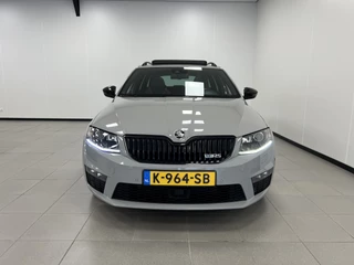 Škoda Octavia Škoda Octavia Combi 2.0 TDI RS /184PK / AUTOMAAT / LEDER / PANODAK / Trekh. 1600KG. - afbeelding nr 7