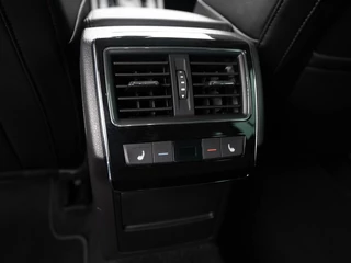 Škoda Superb Skoda Superb Combi 1.4 TSI iV 218pk Laurin & Klement | Leder | Travel Assist | 360 Camera | Stoelventilatie - afbeelding nr 50