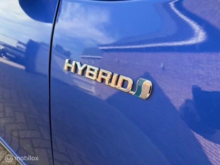 Toyota Yaris Toyota Yaris Hybrid 1.5 VVT-i 20th Edition - afbeelding nr 9